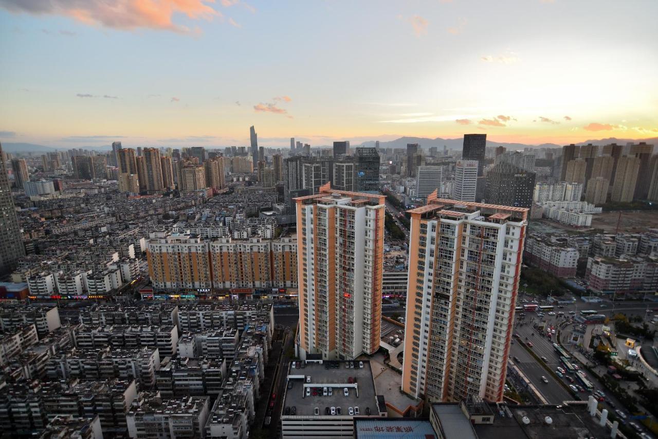 Kunming Hotel High Sky View Apartment Buitenkant foto